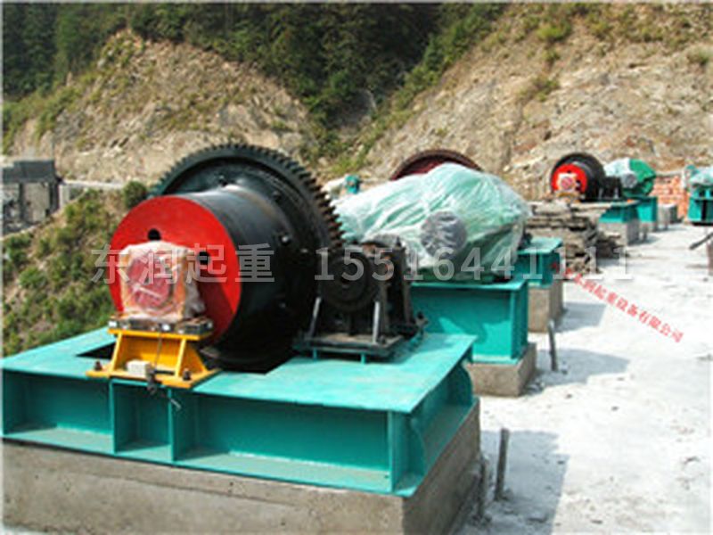 弧形閘門啟閉機(jī)