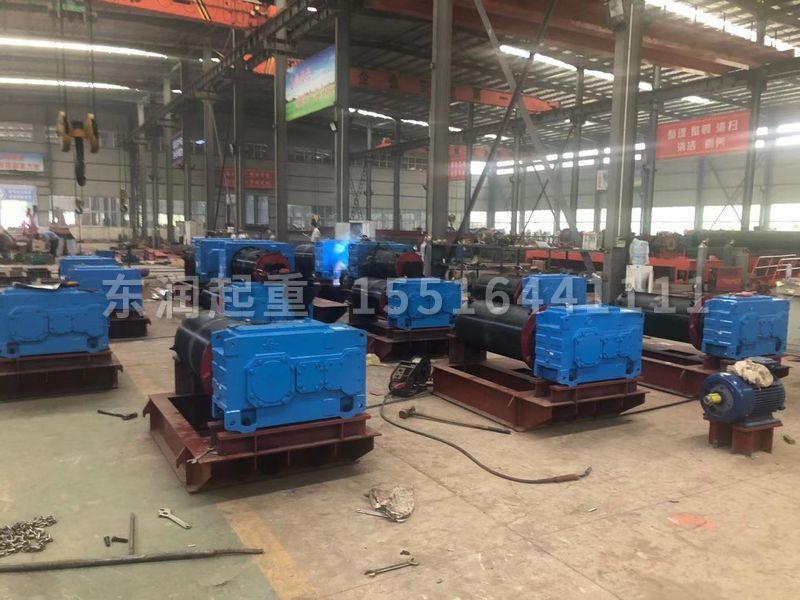 啟閉卷揚(yáng)機(jī)